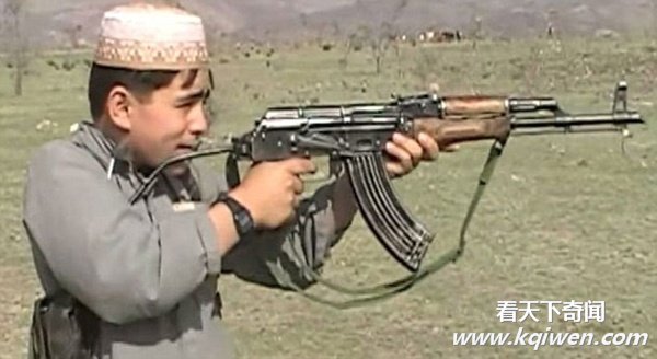 ������֯ѵ��5�ꡰ���ޱ�����ǹ����䵱�˵�